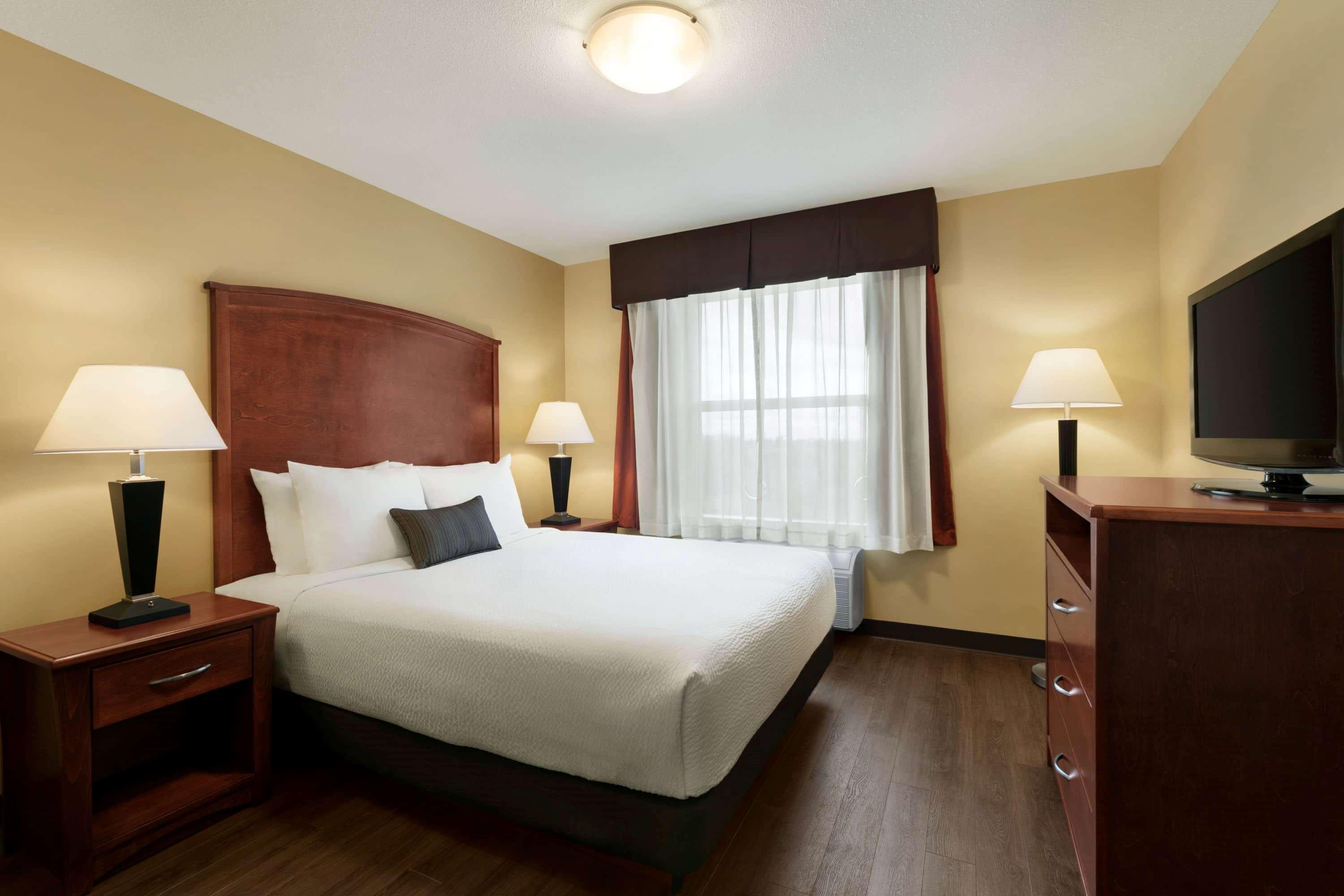 Days Inn & Suites By Wyndham Sherwood Park Edmonton Exterior photo