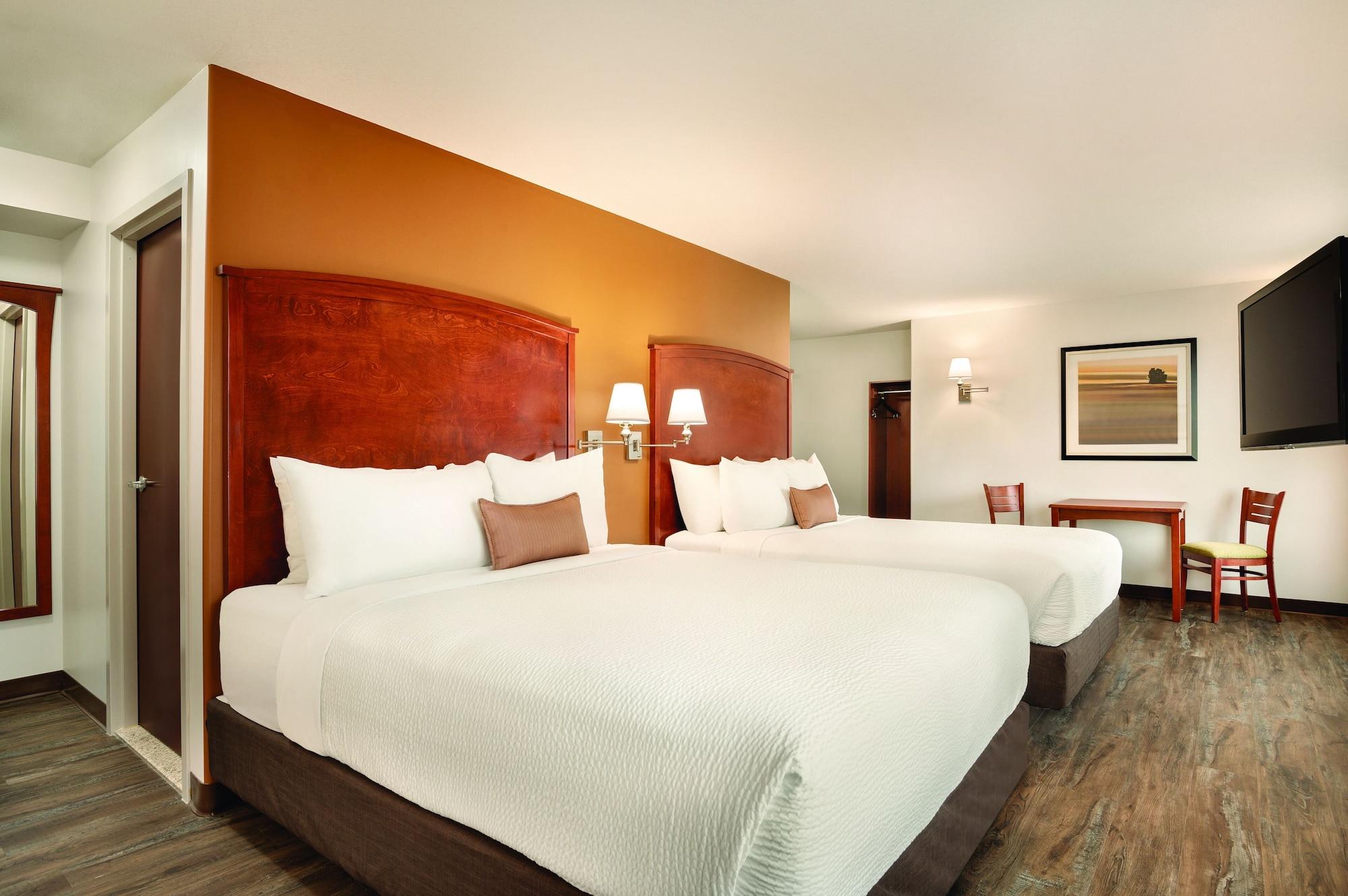 Days Inn & Suites By Wyndham Sherwood Park Edmonton Exterior photo