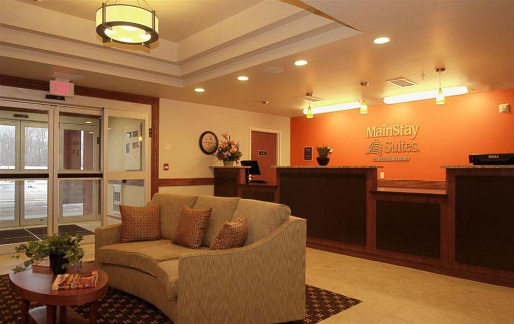 Days Inn & Suites By Wyndham Sherwood Park Edmonton Interior photo